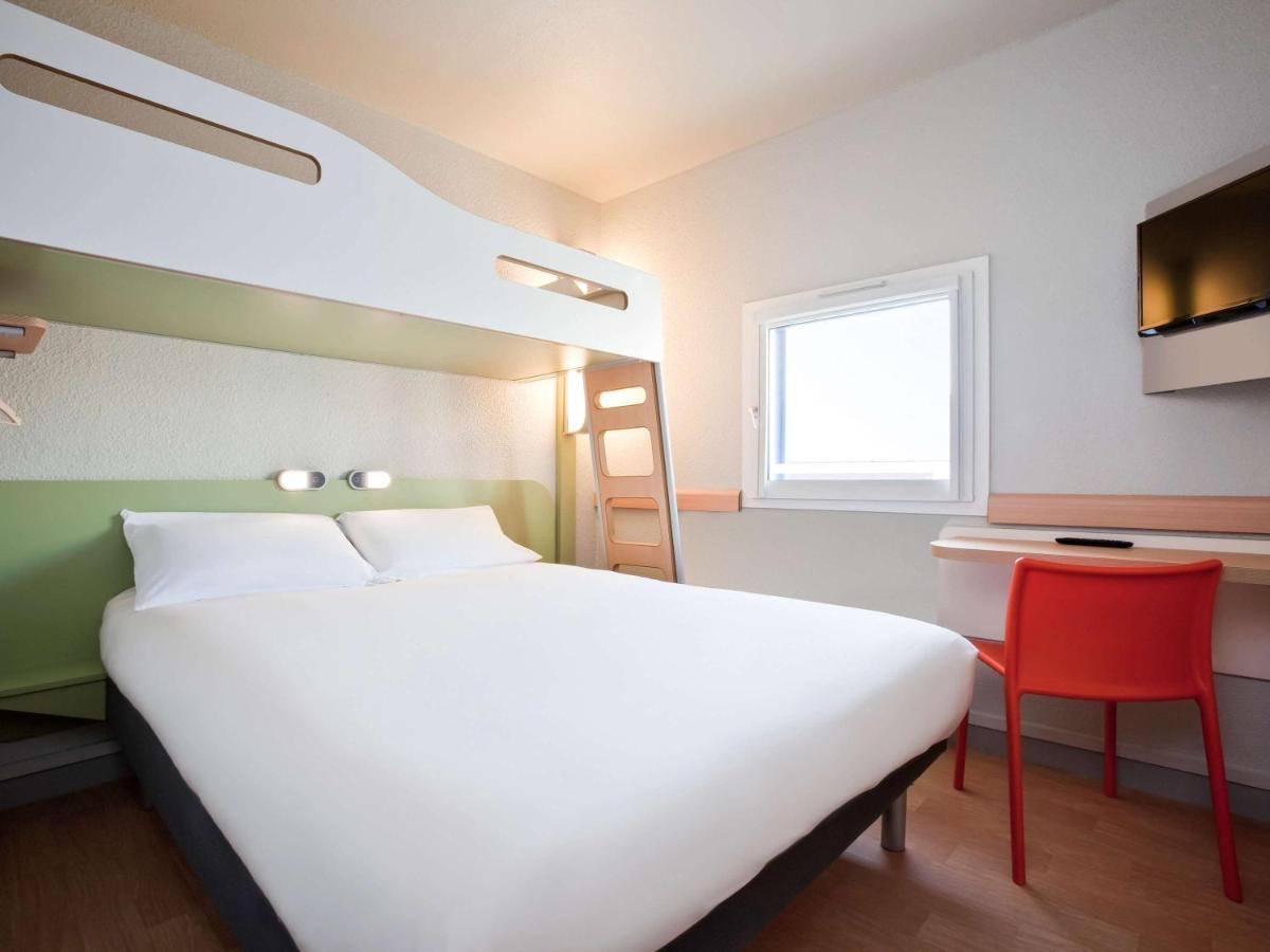 Ibis Budget Pontault Combault Rn4 Marne La Vallee Εξωτερικό φωτογραφία