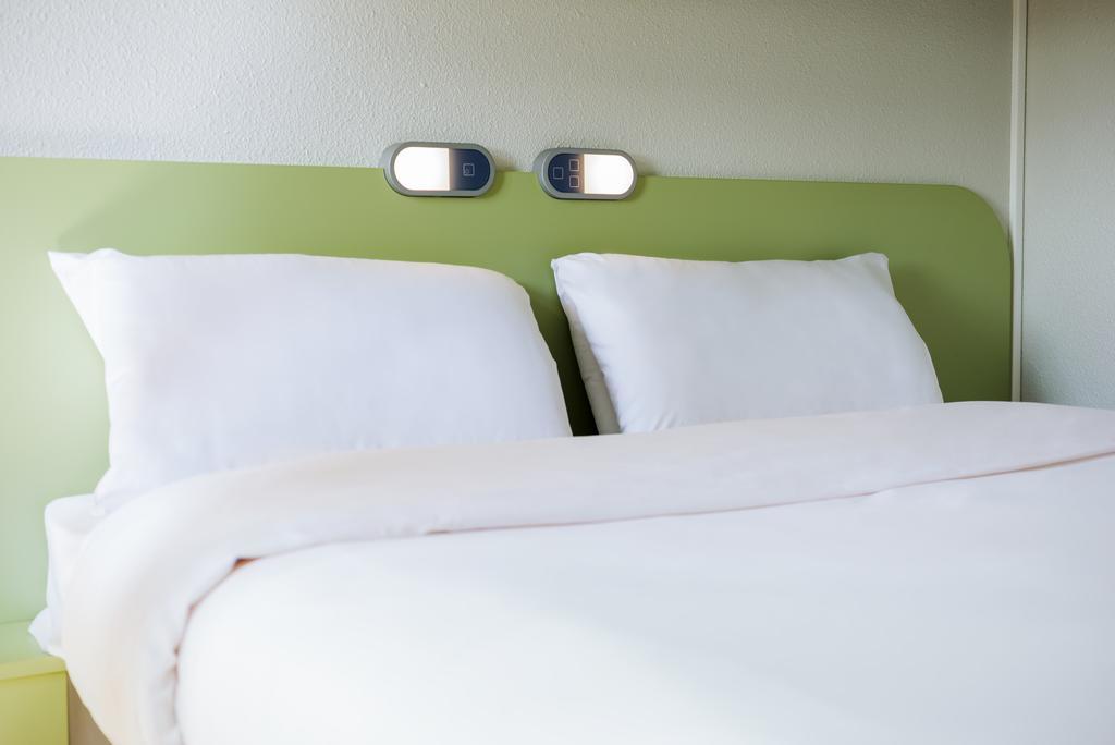 Ibis Budget Pontault Combault Rn4 Marne La Vallee Εξωτερικό φωτογραφία